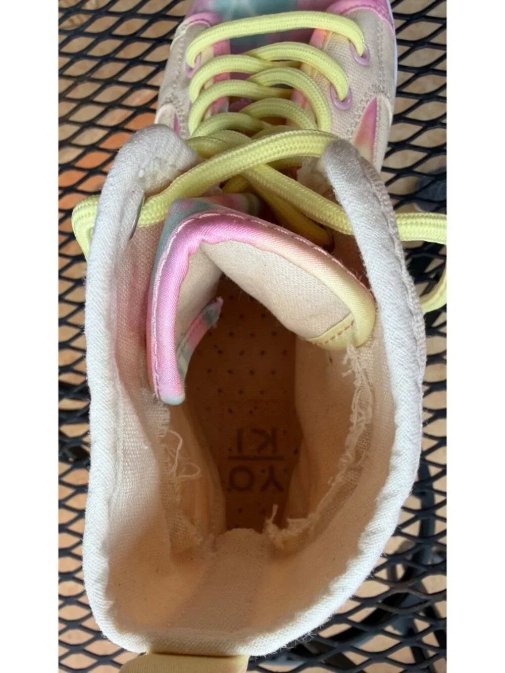 Yoki Tie-Dye High-Top Platform Pastel Colored Canvas Sneakers Women's Size 10